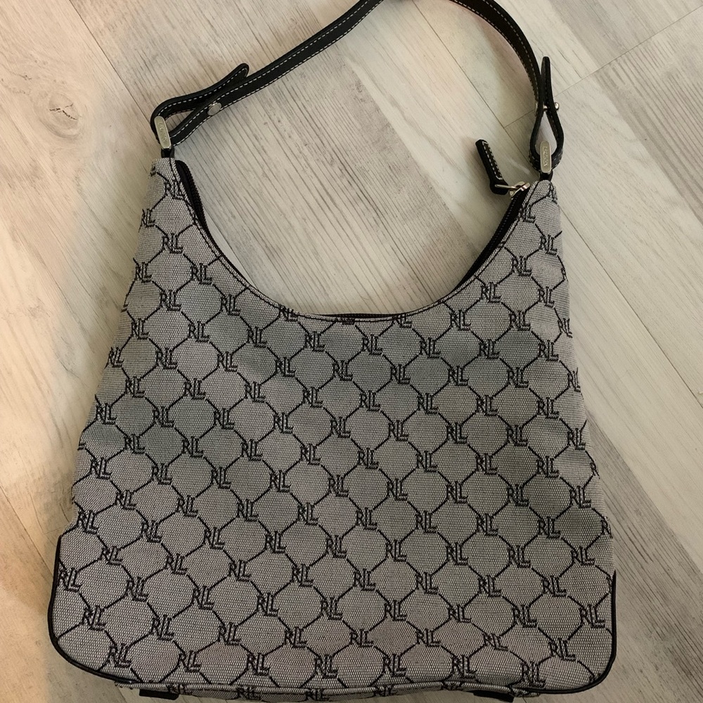 Ralph Lauren Gray Shoulder Bag with Elegant Design